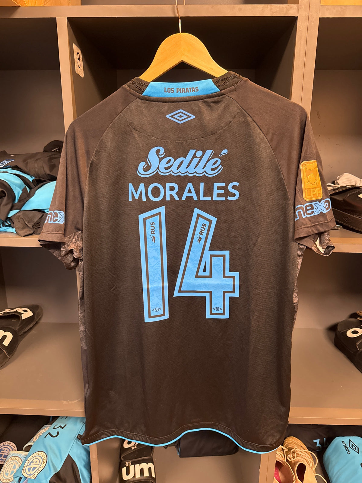 Leonardo Morales vs Atlético Tucumán